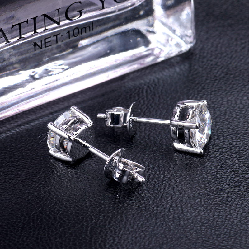 AuME001(梧)莫桑D色/6.5mm/2ct/2p/含损金1.4g/18K白金耳钉